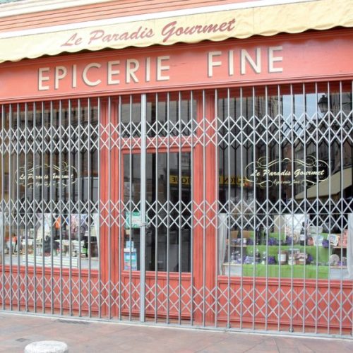 Les grilles métalliques