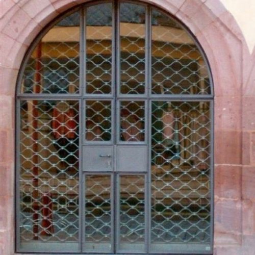 Les grilles métalliques