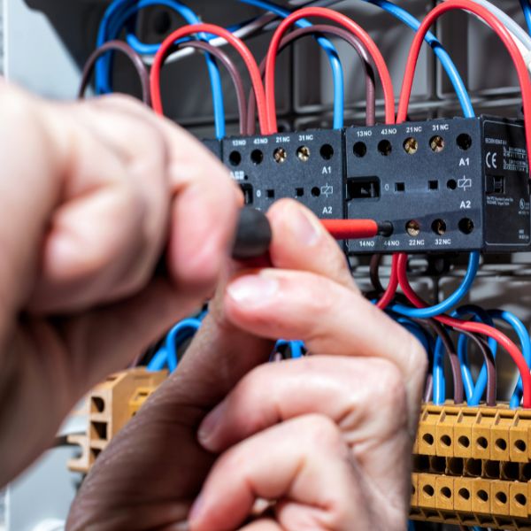 La mise aux normes du tableau électrique avec Protec Elec La mise aux normes du tableau électrique avec Protec Elec